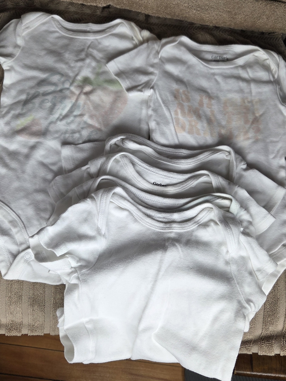Gerber & Carters White Short-Sleeve Baby Onesies Snap 12 M - Pack of 6